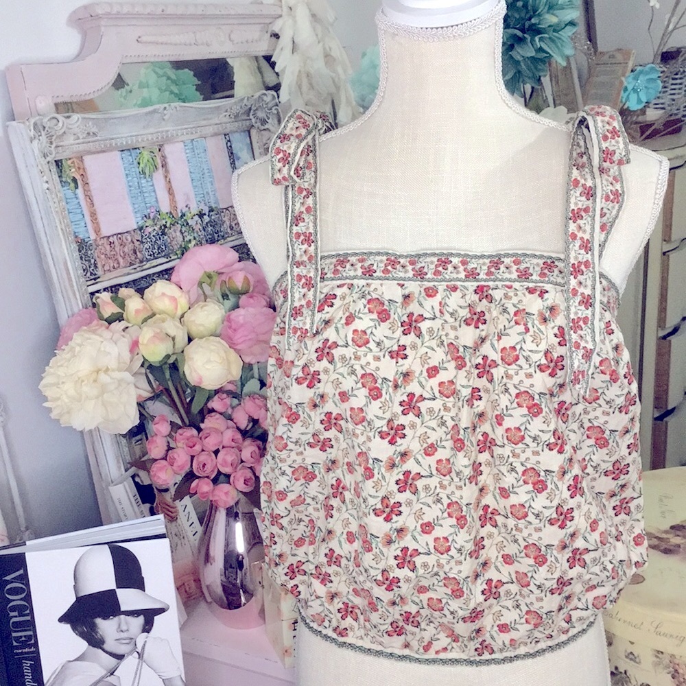 NWT✨ Max Studio London Summer Bow Traditional Floral Print Crop Blouse Sm! Rare